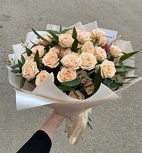 Букет Кремовые розы Латте в Пластуновской