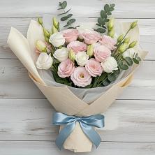 Букет цветов из:  Лизиантусы в Пластуновской