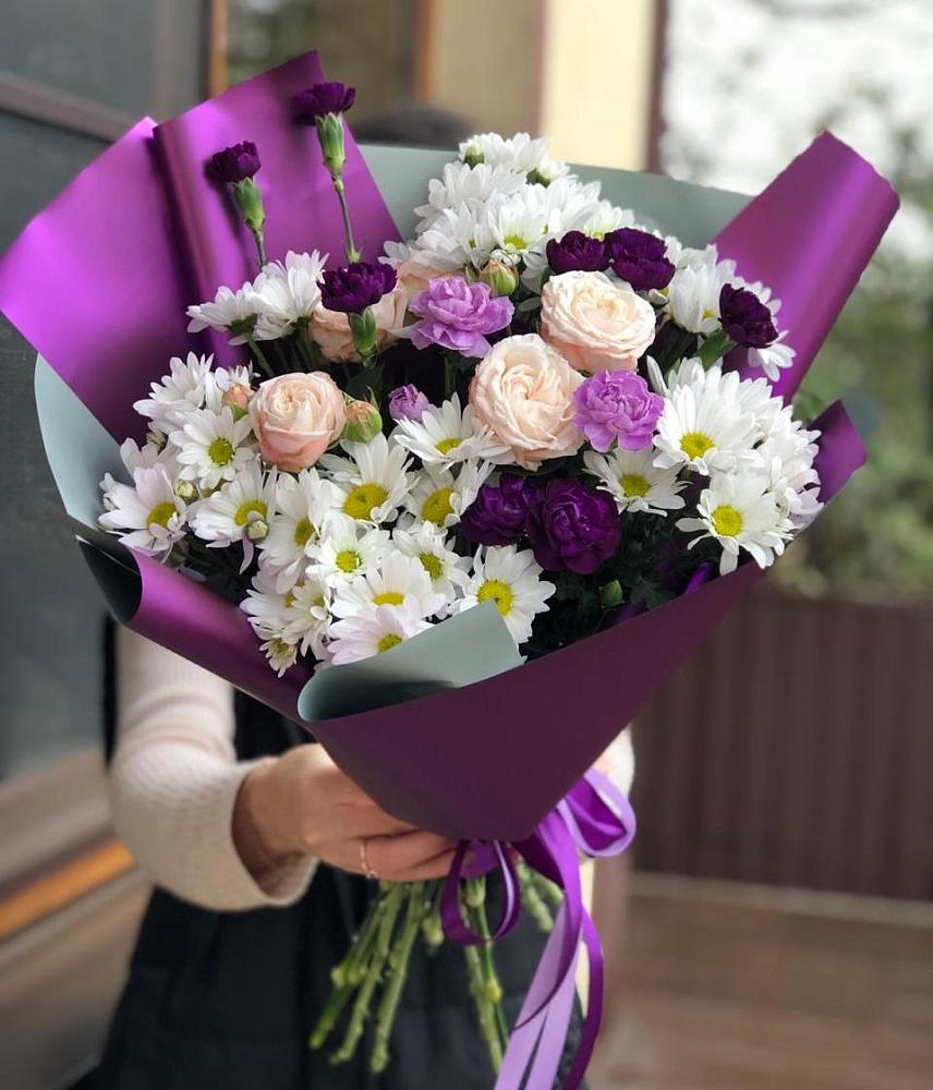 Букет цветов из: Хризантемы, Гвоздики и Розы в Пластуновской