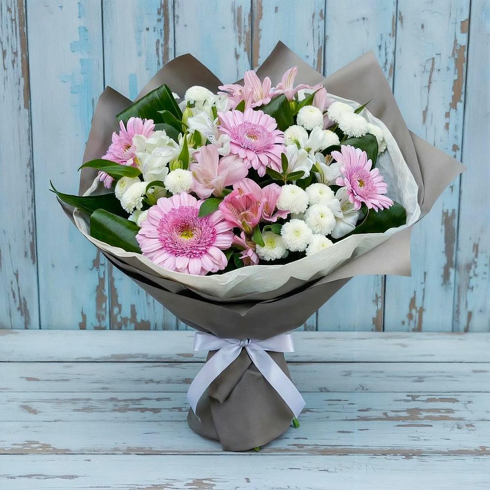 Букет цветов из: Герберы, Альстромерии и Хризантемы в Пластуновской