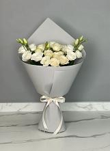 Букет цветов из:  Розы и Лизиантусы в Пластуновской